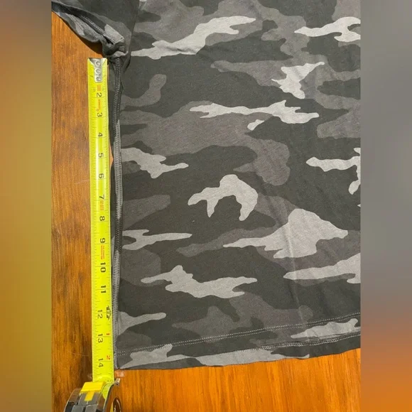 Athleta camo t shirt - Picture 4 of 6